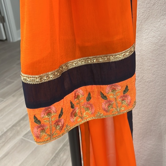 Chaniya choli..blue and pink lehenga with orange duputta..Indian clothing.. - Picture 5 of 9